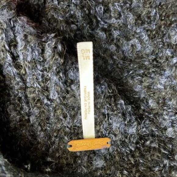 Free People Color Block Knit Oversized Sweater - Picture 7 of 13